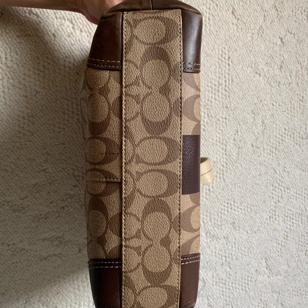 Coach Purse 100% Authentic - Picture 5 of 8